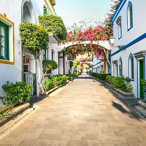 Billy's By Livvo , Puerto De Mogan Spanje
